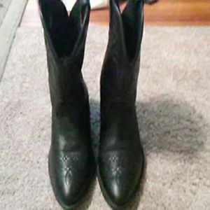 Cowboys boots